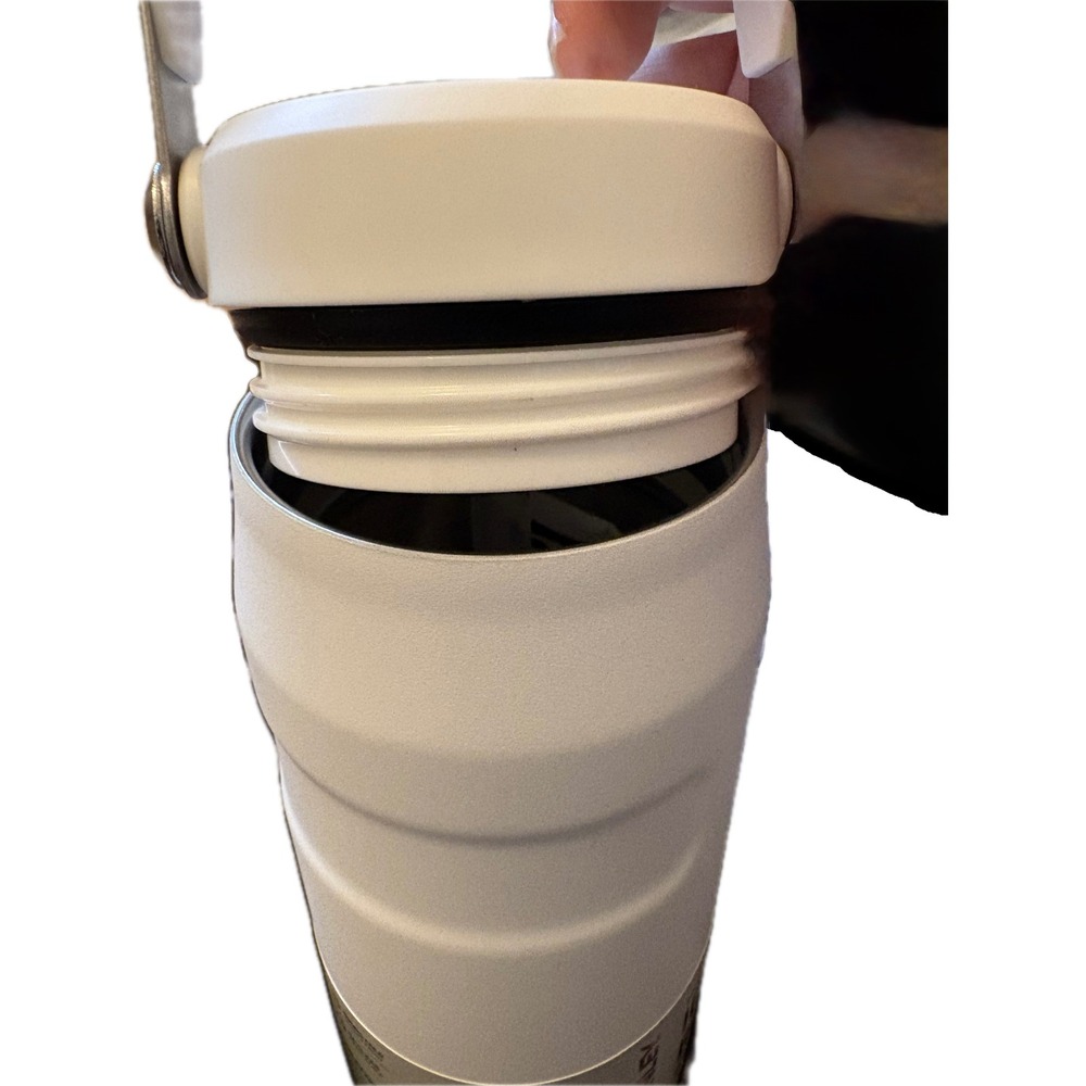Stanley Aerolight IceFlow Bottle 24oz White Stainless Steel Flip Straw 2.0‎ Lid - Picture 2 of 7